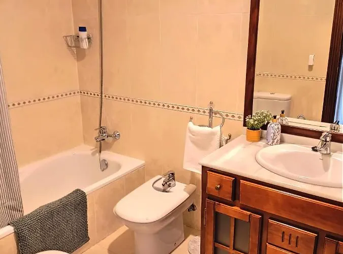 La Eria I, Muy Soleado, Wifi, Garaje, 15 Min A Pie Al Centro - Vut-5781-as Oviédo